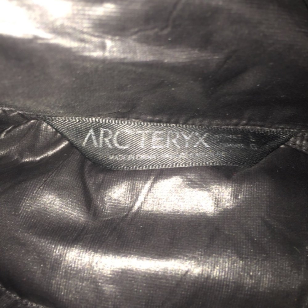 COPY - Women’s ARC’TERYX Cerium LT Down jacket - Picture 3 of 4